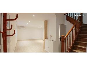 Graulhet centre  Maison de ville T3  avec emplacement parking dans garage attenant sécuris