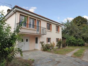 Location maison 6 pièces 140 m² à Clermont-Ferrand (63000)  1 380 €