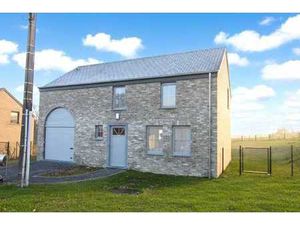 ? Charmante maison 4 façades située à Bétrivau