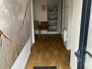 Location locaux professionnels 40 m² à Boulazac Isle Manoire (24750)  870 €