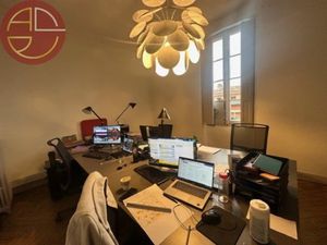 Location locaux professionnels 10 pièces 90 m² à Toulouse (31000)  1 600 €