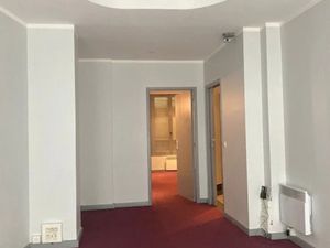 Location locaux professionnels 38 m² à Paris 16ème (75016)  26 400 €