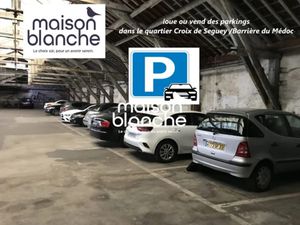 Location parking 11 m² à Bordeaux (33000)  120 €