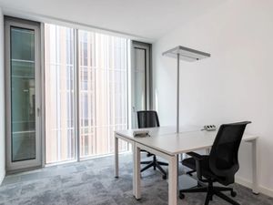 Location meublée locaux professionnels 10 m² à Bordeaux (33000)  764 €