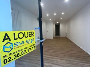 A louer  local commercial 61m2 - Rue de Crosne à Rouen  vieux marché