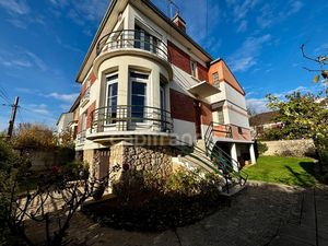 Belle maison à vendre 9 pièces CACHAN (94)