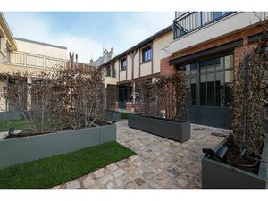 Versailles Notre-Dae Maison 3/4 pièces 87.5 m² au sol avec cour arborée