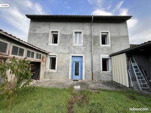 Immeuble 158 m² Gourdan Polignan