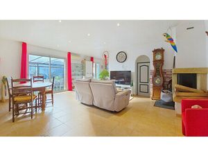 Vente maison individuelle La tour sur orb  100m² 5 pièces 305 000€ avec piscine