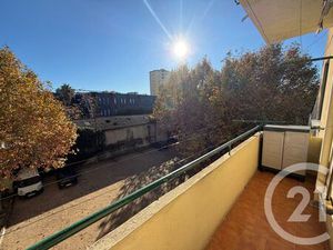 Appartement à louer - 3 pièces - 51 47 m2 - Marseille - 13014 - PROVENCE-ALPES-COTE-D-AZUR