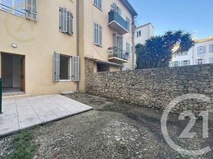 Appartement T2 à louer - 2 pièces - 26 60 m2 - Cannes - 06 - PROVENCE-ALPES-COTE-D-AZUR