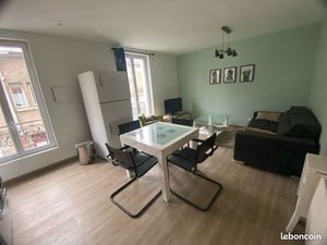 Jolie T2 au pied du métro front populaire