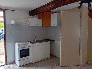 A louer petite maison iville