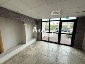 LOCAL COMMERCIAL A LOUER