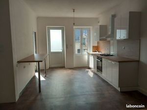 Maison trois chambres