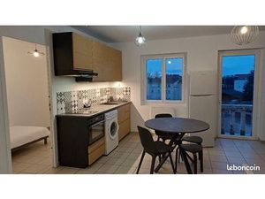 Location meublée T3 - 42m² - Centre Meximieux