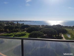 P3 avec superbe vue sur la plage et la mer