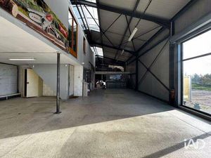 Local d'activités à vendre