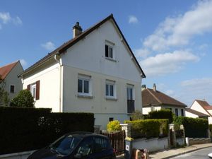 LA CAMPAGNE A 20 MINUTES DE LA DEFENSE