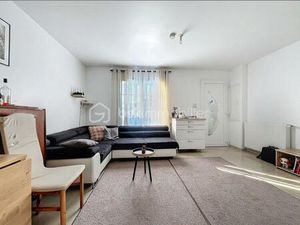 Ensemble immobilier récent – Rentabilité & Flexibilité – À 8 min à pied du RER E