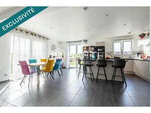 Maison 2016 Rioz  135m²  4ch  mezza  6 ares  piscine