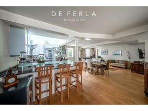 Paris XIXème - Maison de ville 162m² avec terrasse et parking