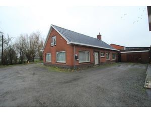 Huis te huur in Oostrozebeke met 3 slaapkamers