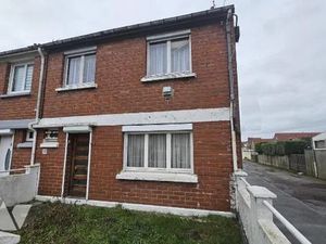 Vente maison 92 m² à Calais (62100)  146 300 €