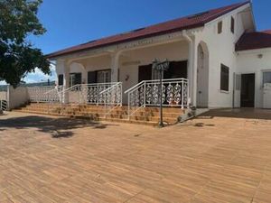 Vente Villa 7 pièces 258 m2 à Sainte-Clotilde  Réunion