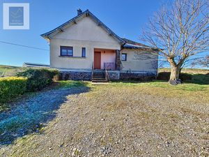 Corps de ferme en zone agricole – Idéal élevage canin  activité agricole ou projet tourist