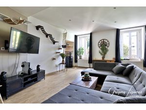 Appartement à vendre RIVE DE GIER 3 pièce(s) 87m2 110 000€