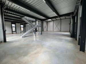 MIXTE ACTIVITES-BUREAUX A VENDRE