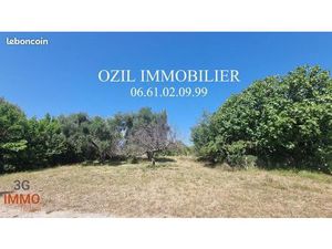Terrain 1 000 m² Vezenobres