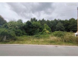 Terrain 676m2 constructible et viabilisé
