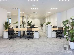 Ruim handelsgelijkvloers op Markt te Diest