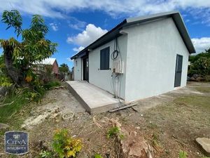 Local professionnel à louer 59.65 m² - Saint-Louis (974) - 1 500€