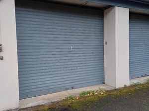 Grand garage Oloron-Sainte-Marie