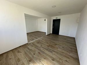 Location commerce 1 pièce 15 m² à Saint-Victoret (13730)