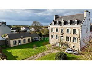 Propriété à vendre CARHAIX PLOUGUER 13 pièce(s) 416m2 467 900€