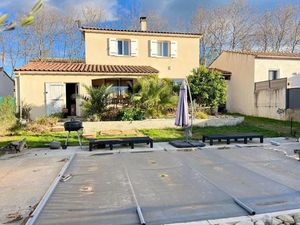 Vente maison 4 pièces 102 m² à Saint-Théodorit (30260)  265 000 €