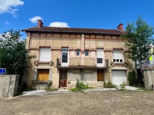 Vente maison 10 pièces 230 m² à Perigueux (24000)  254 400 €