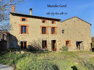 BOISSET 43500 Belle ferme à rénover de 124 m² habitable avec grange et écurie terrain 1400