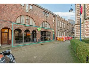 Handelspand (ca. 154m²) pal in het centrum van Kontich