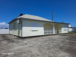 Location Maison 102m² ST ANDRE 97440