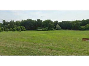 Terrain à bâtir à Saint-Quentin-de-Baron (33750)