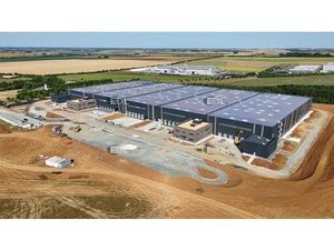 A LOUER PLATE-FORME LOGISTIQUE