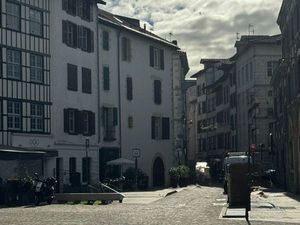 Vente local commercial 75m2 Bayonne 64100 - 66000 € - Surface Privée