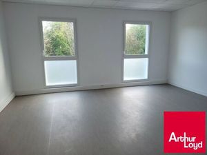 Location bureau 22m2 Saint-Jean-de-Luz 64500 - 785 € - Surface Privée