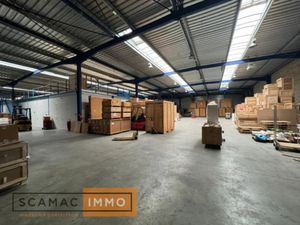 Local d'activités de 3400m²