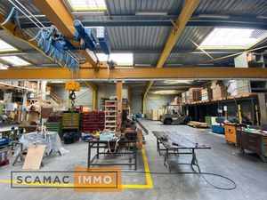 Entrepôt de 1483m²